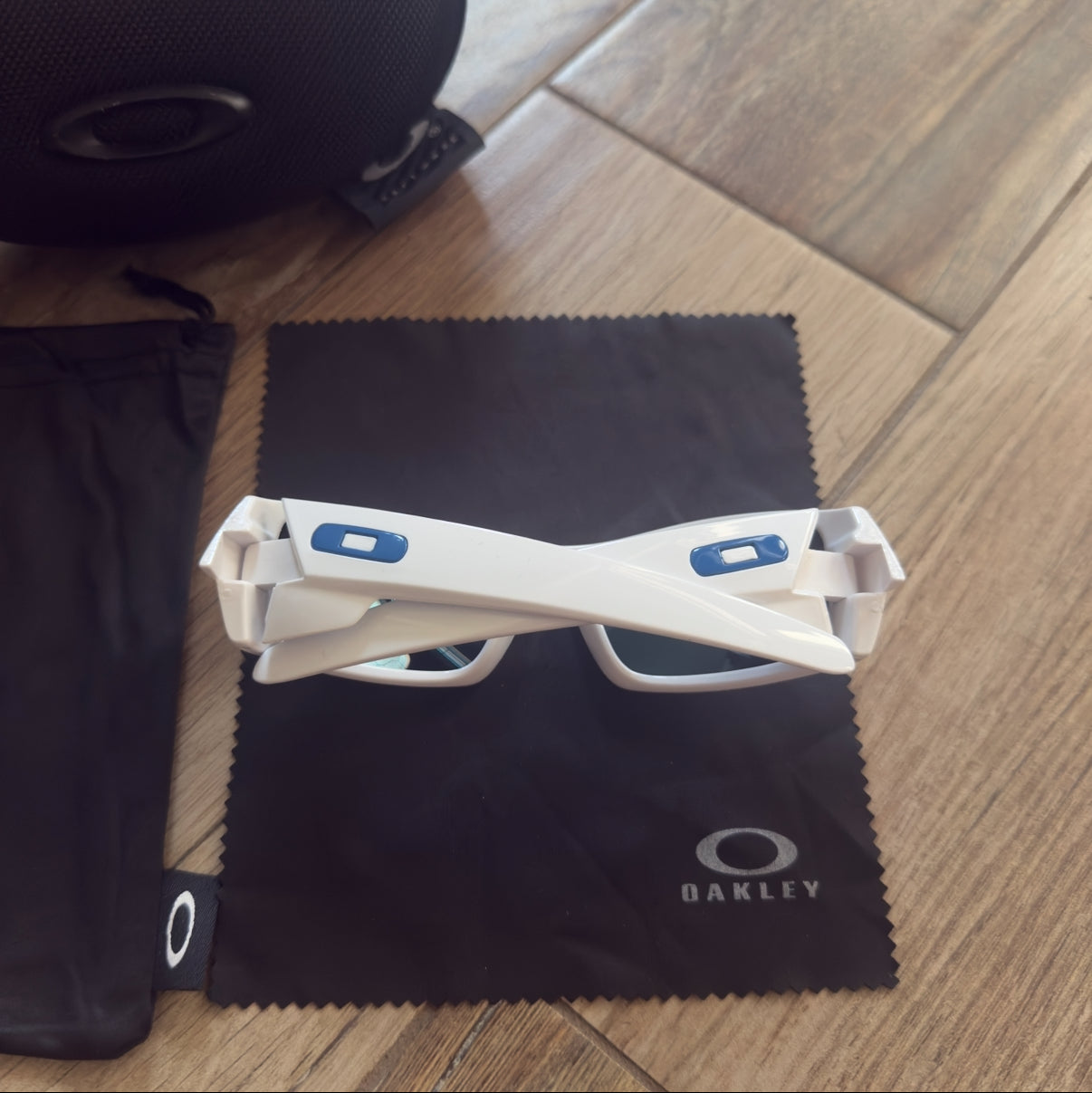 (blue/white) Oakley Sunglasses
